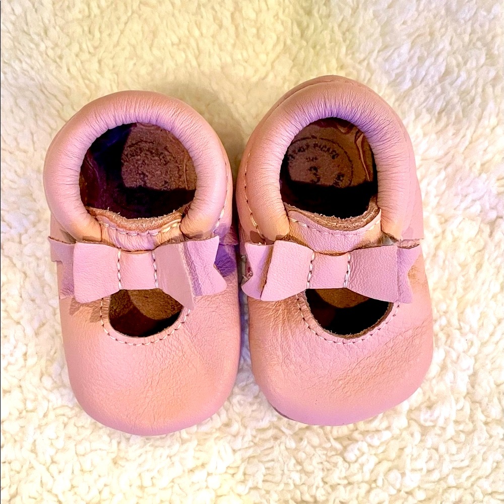 Freshly picked bow moccasins